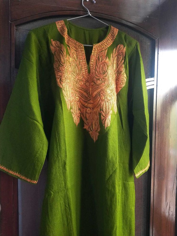 Tilla Embroidered Phiran from Kashmir