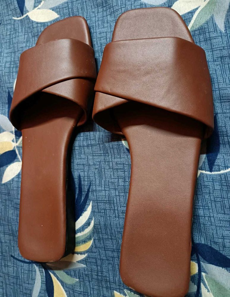 NEW BROWN FLATS