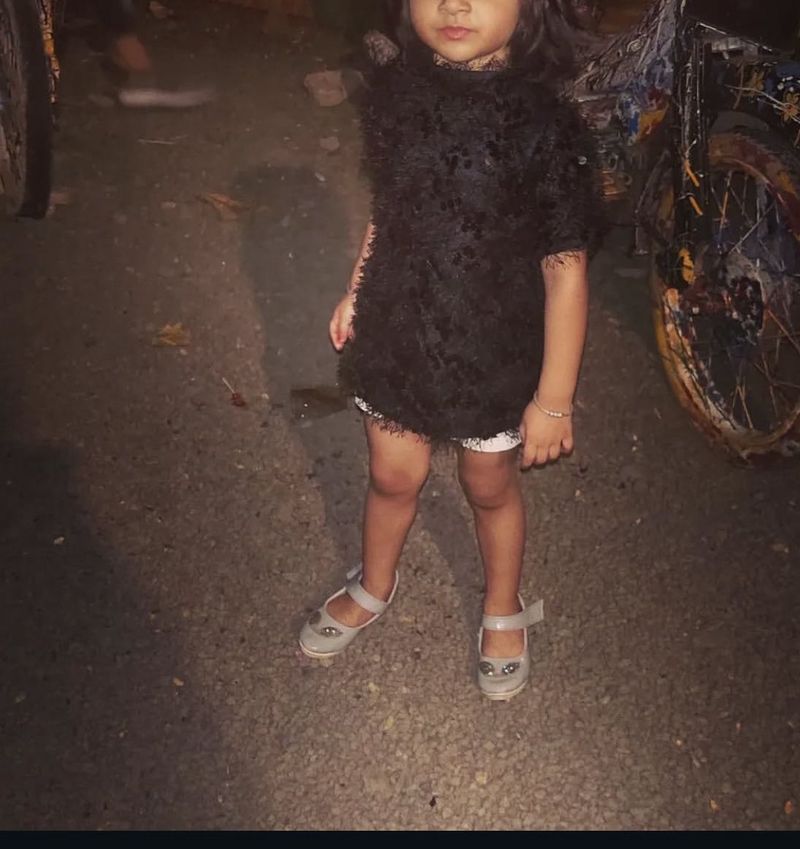 Cute Black Sequence To