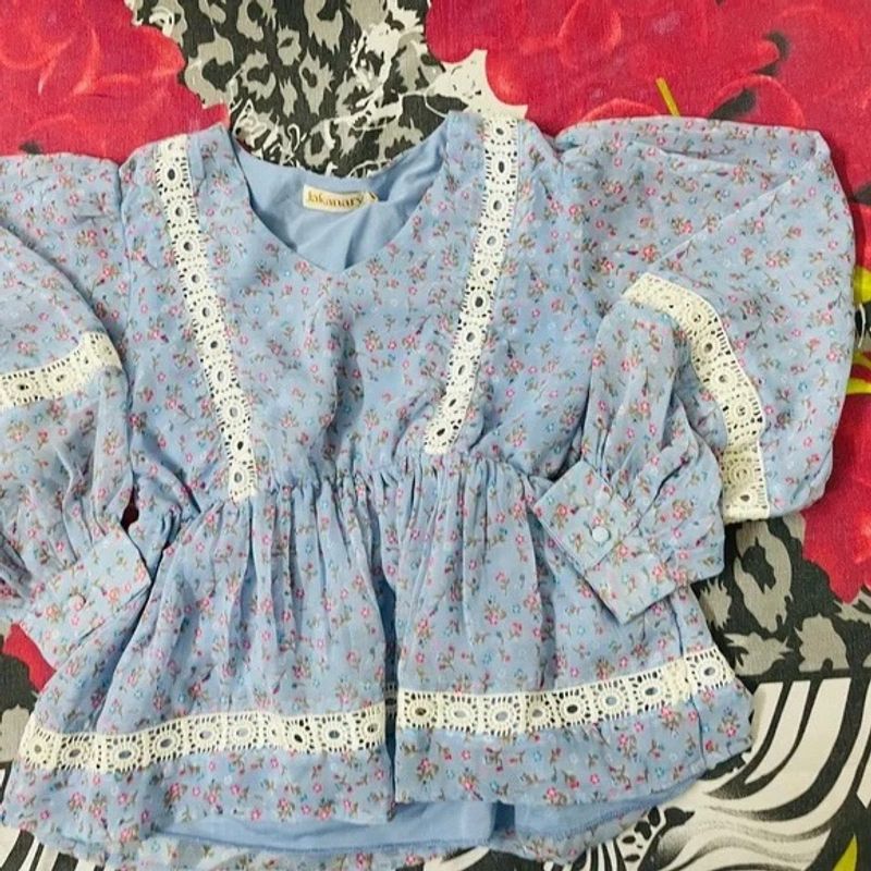 Baloon Sleeve Top