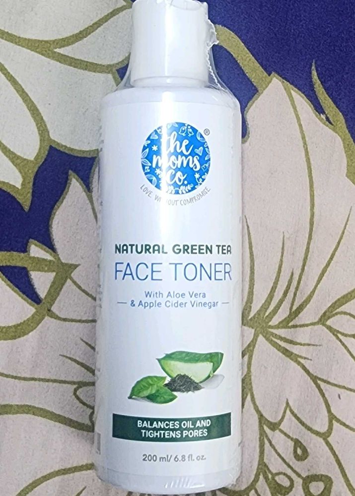 The Mom&#39;s Co. Daily Face Regimen