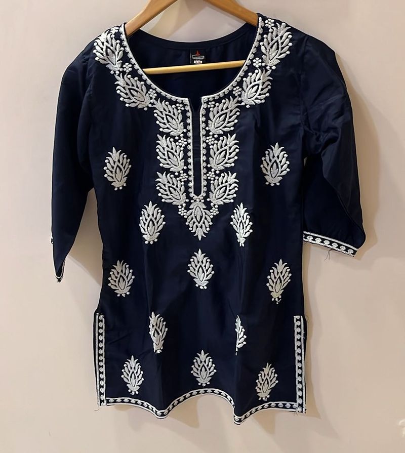 Elegant Navy Blue Embroidered Kurta
