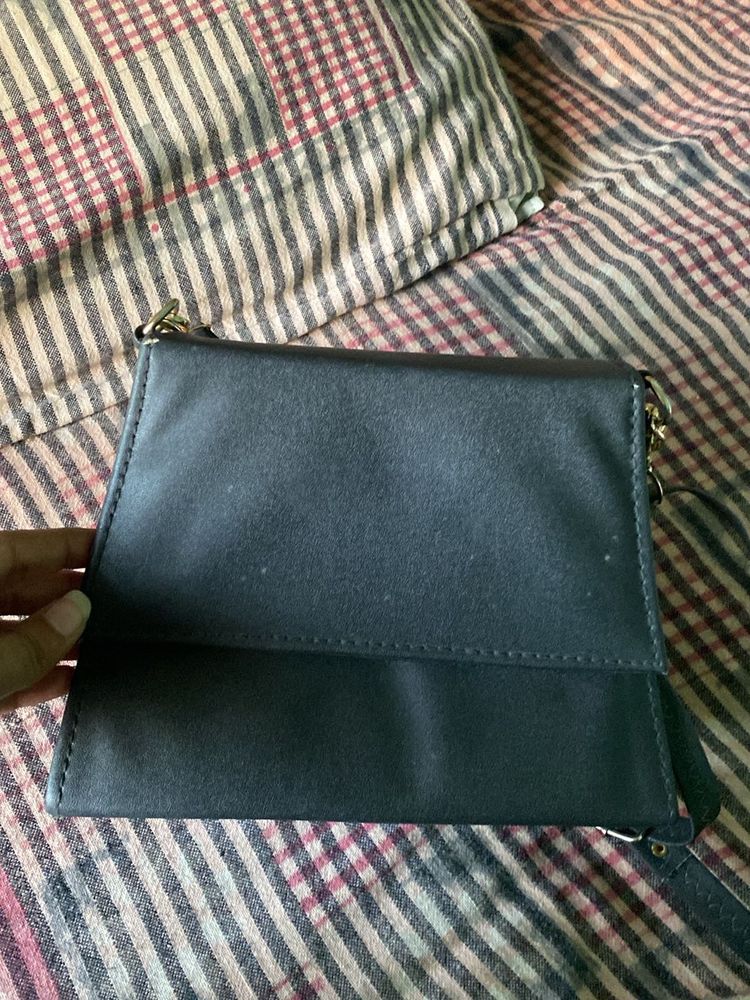 Sling Bag
