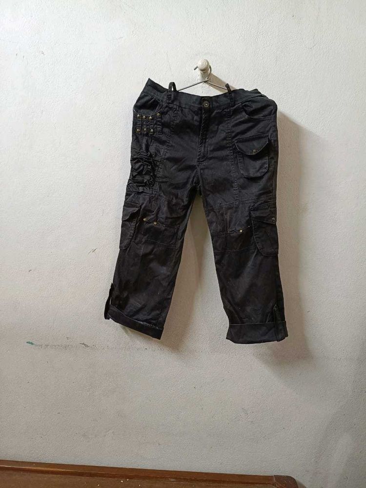 Black Cargo Capri Pants