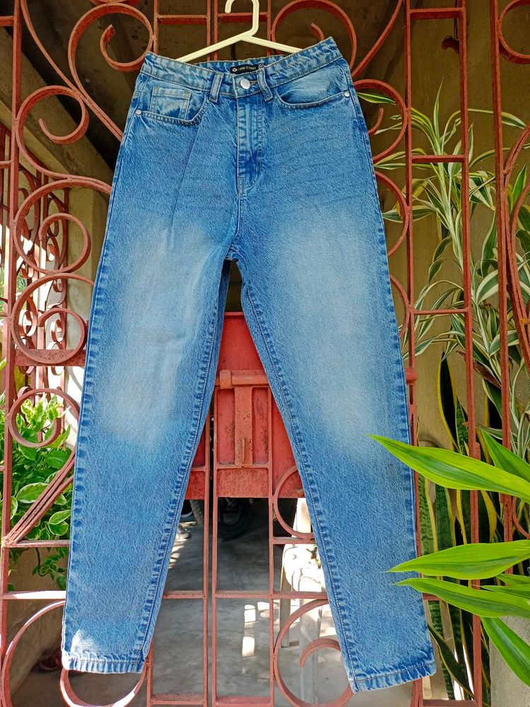 Women High Waist Washed Jeans