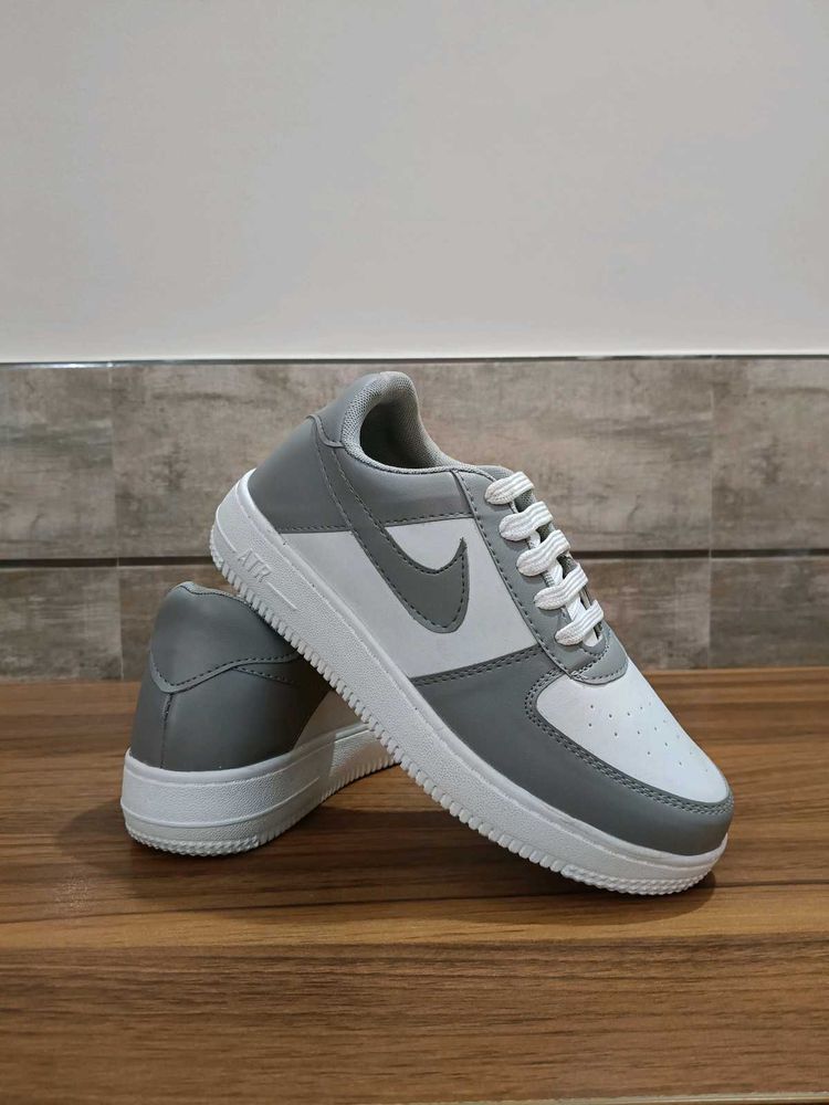 Grey &amp; White Fashion Sneakers
