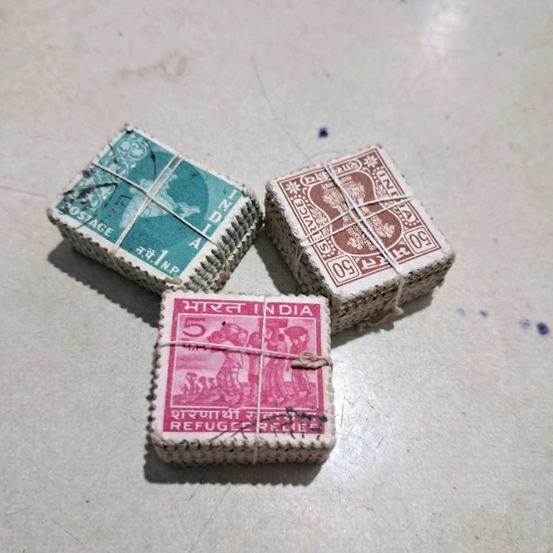 VINTAGE 3x100stamps