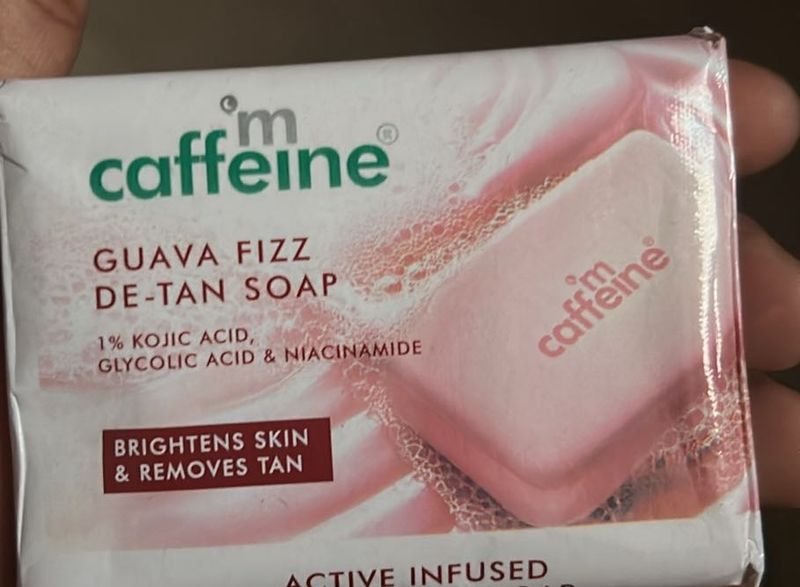mCaffeine Guava Fizz De-Tan Soap