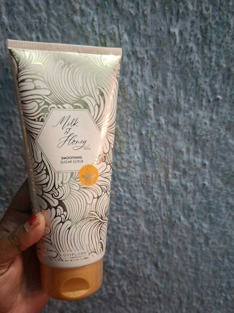 Oriflame Milk &amp; Honey Sugar Scrub