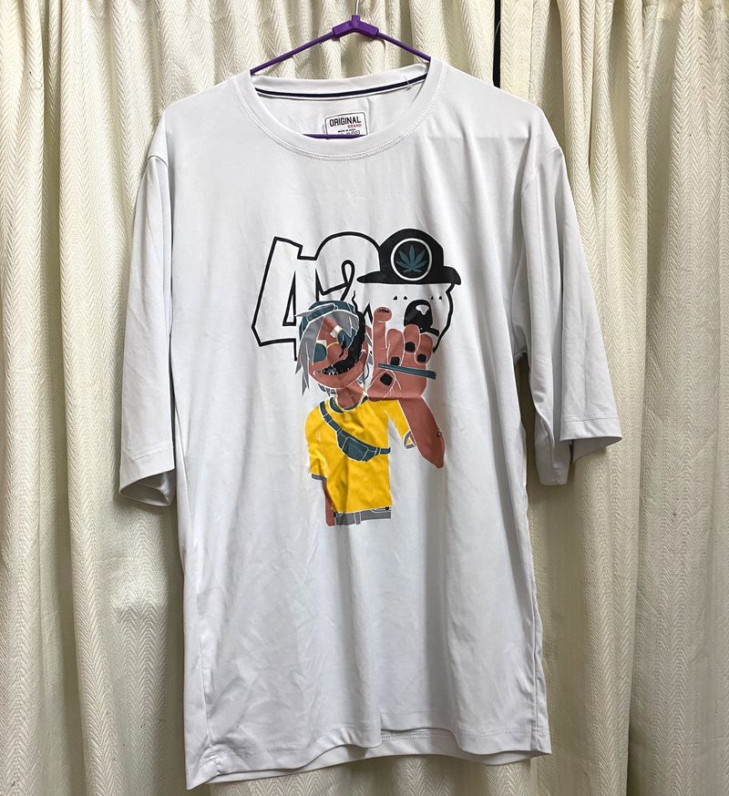 Unisex Gorillaz White Graphic Design T-shirt Size L
