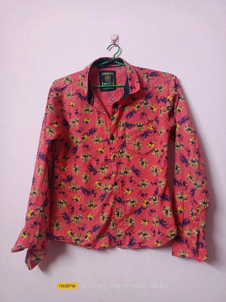 BOYS /MEN SHIRTS FOR SALE, LIKE NEW PERFECT FOR FUNCTIONS. SUITABLE FOR10-16 YEARS, SMALL SIZE, ALSO UNISEX