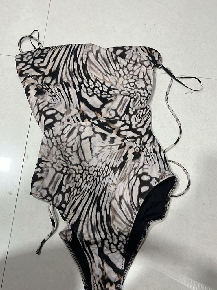 Zara Animal Print Bodysuit
