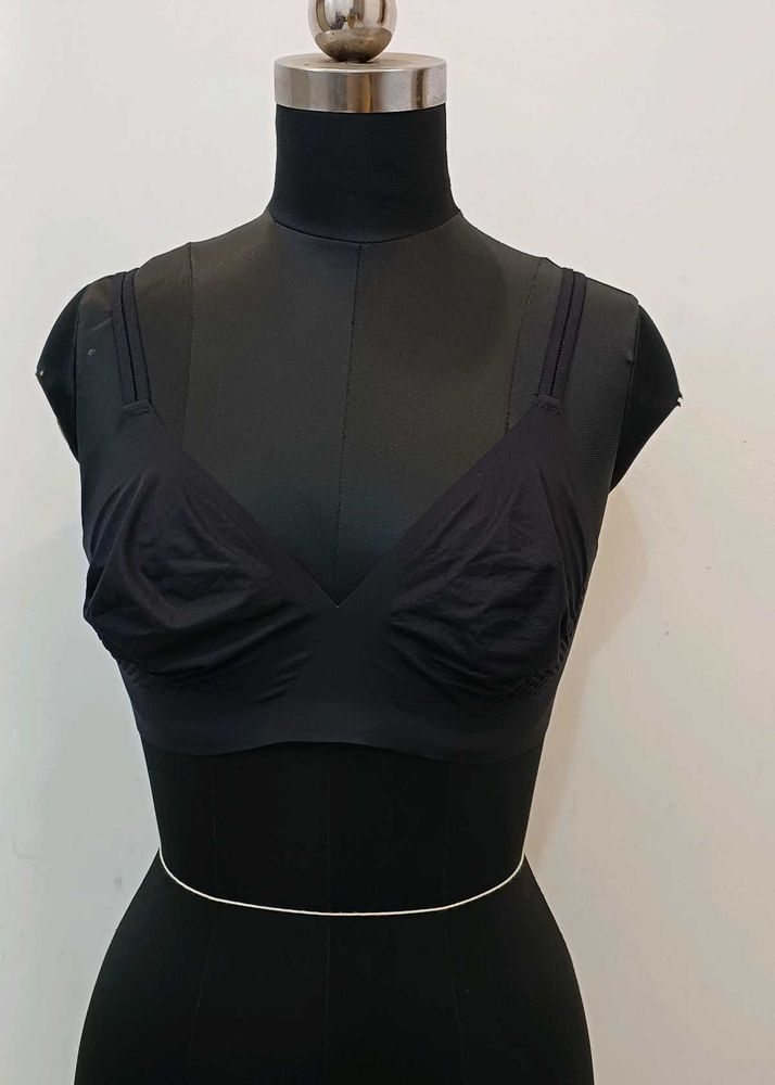 Simple Black Bra size L