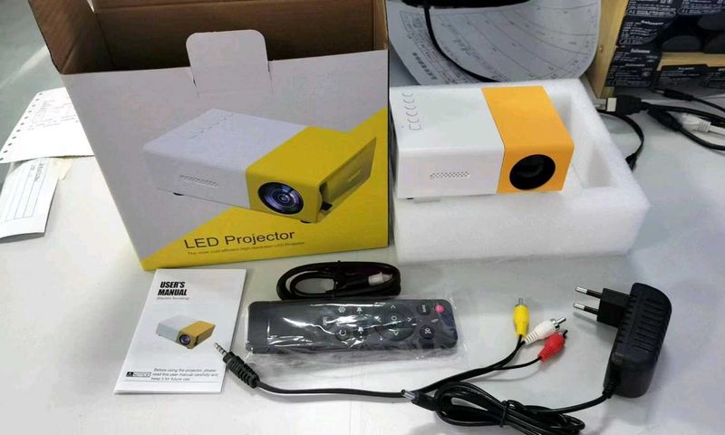 Mini LED Projector