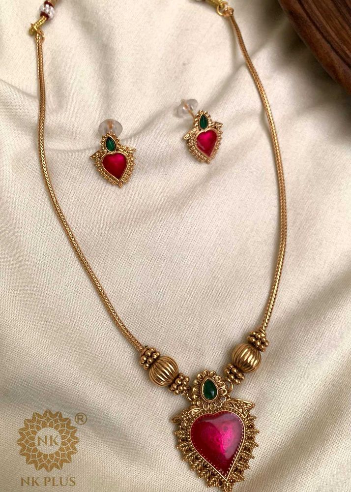 Necklace &amp; Earring Set
