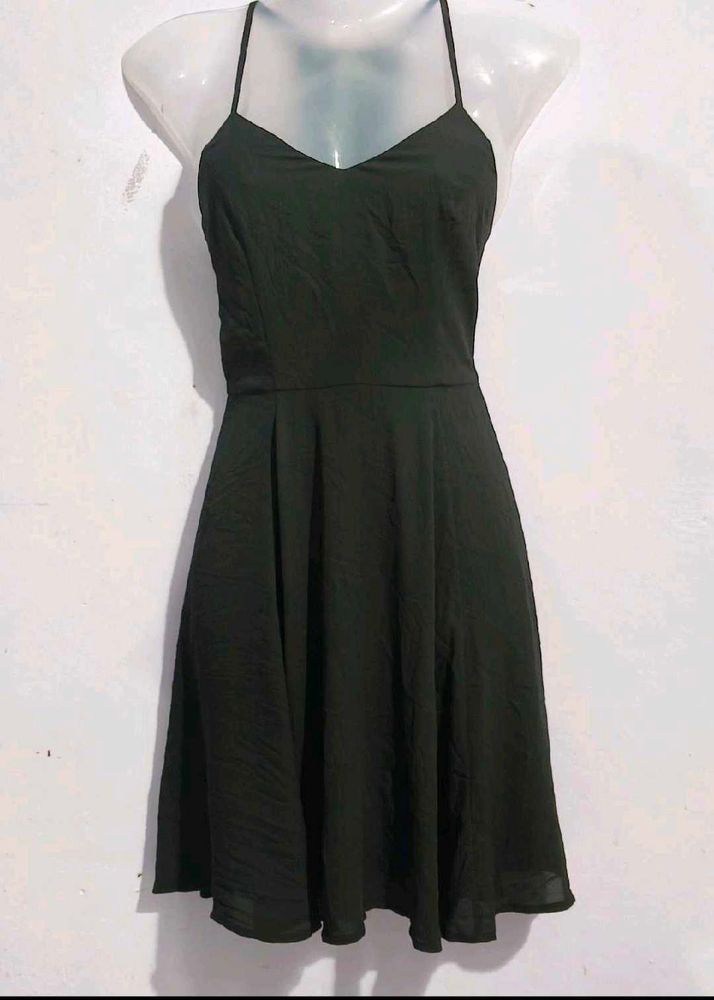 5 PRETTY DRESSES IN JUST 250
