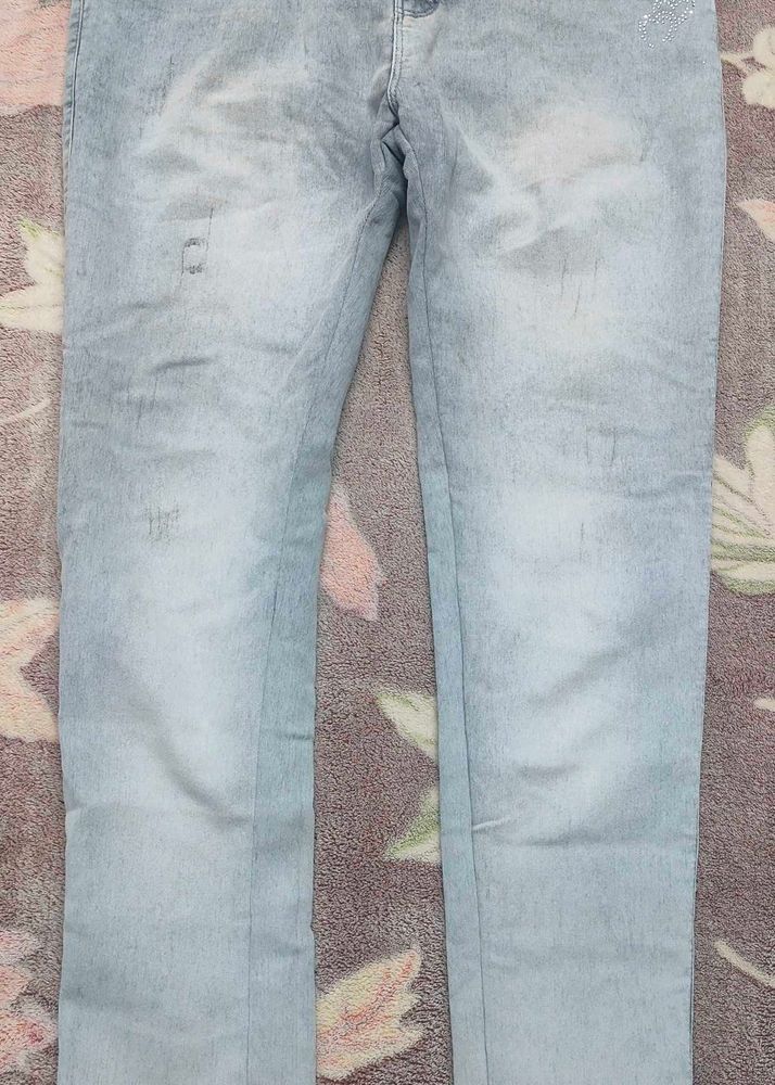 Light Wash Distressed Jeans