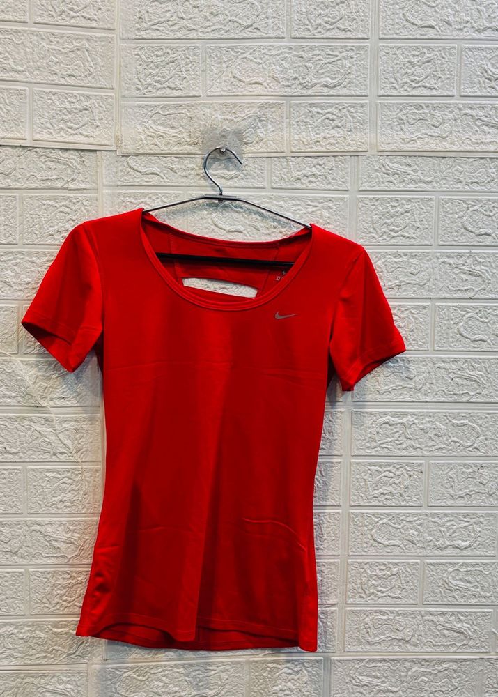 🇮🇹 Nike Imported T-Shirt