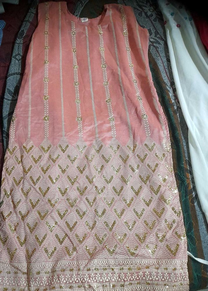 Elegant Embroidered Kurta