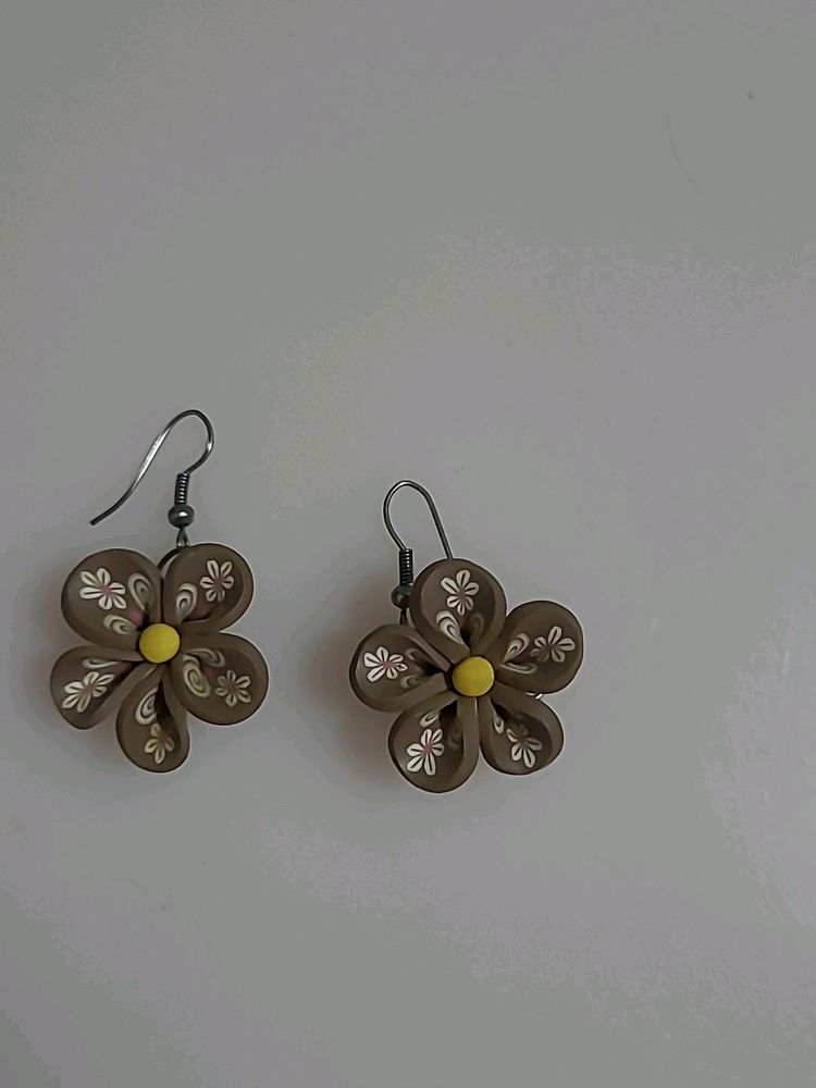 flower earrings
