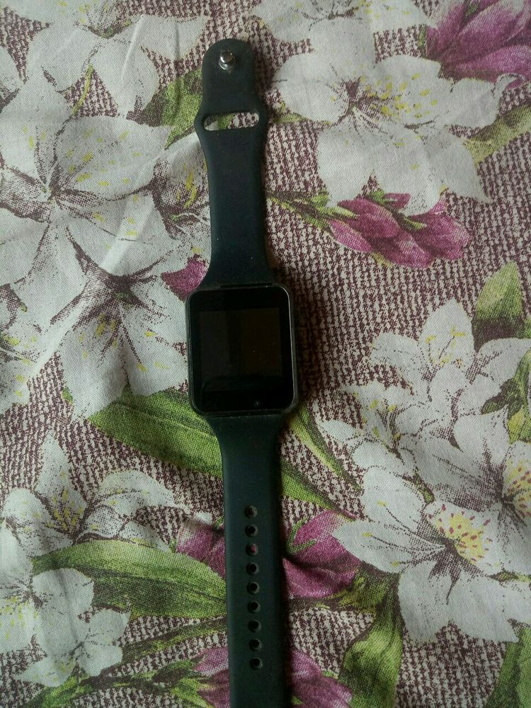 Smart Watch With Sim Insert Option                          Its Working But Don&#39;t Know How Much It Runs Buy At Own Risk