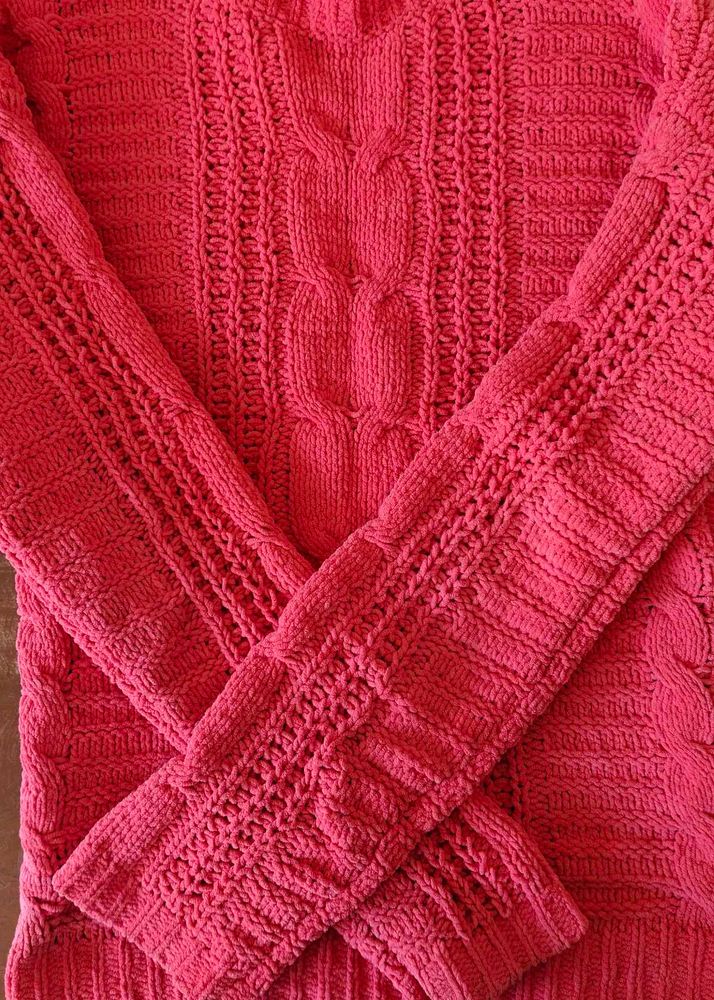 Coral Cable Knit Sweater