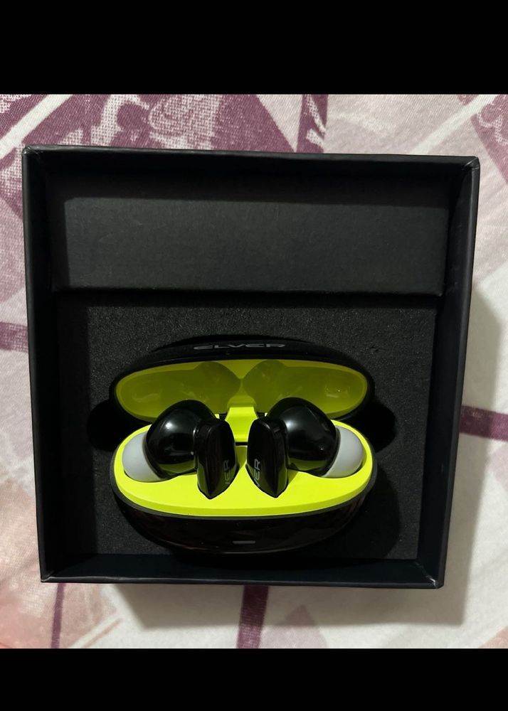 Wireless Bluetooth Earbuds