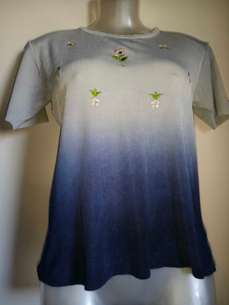 Defective piece Floral Embroidered Top