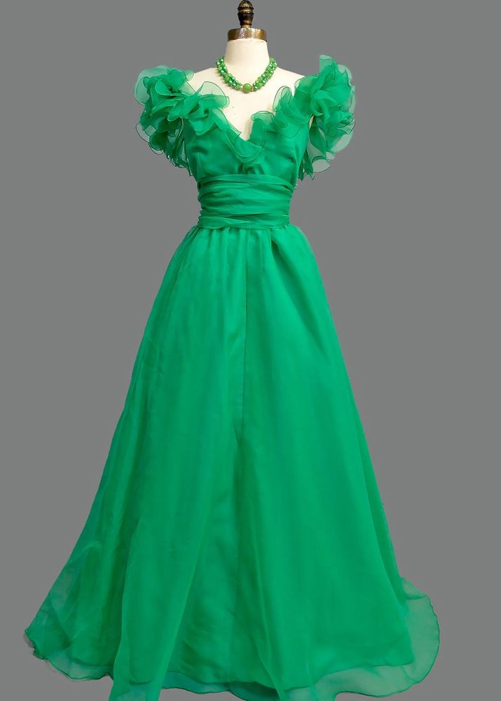Elegant Green BollGown Aqua Based 💦🧚🏻‍♀️