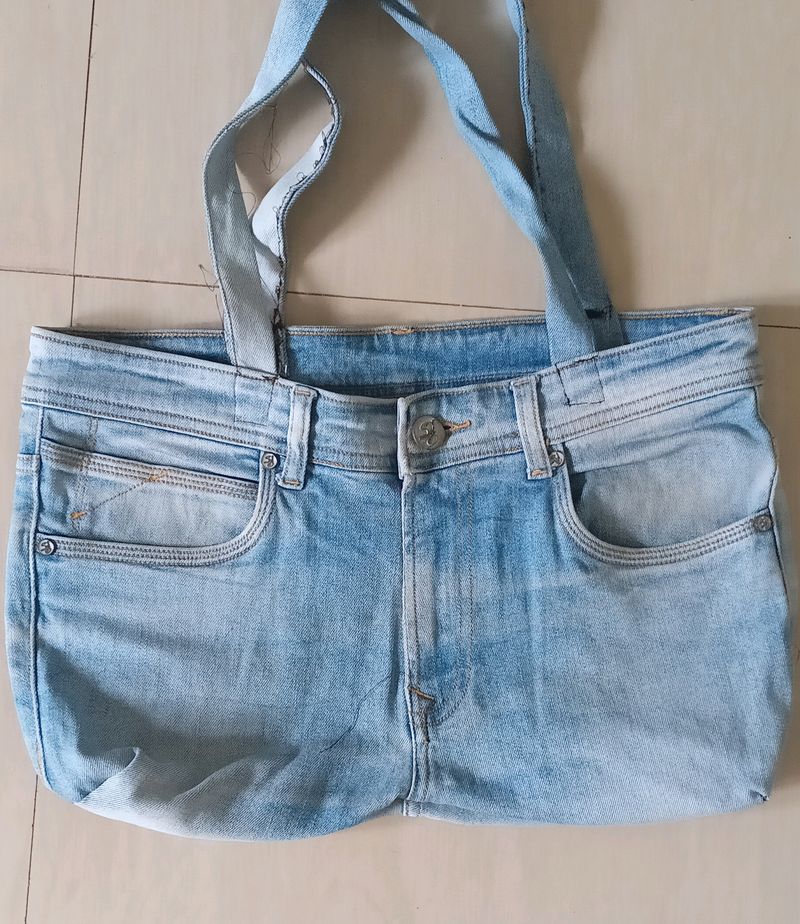 Trendy jeans bag