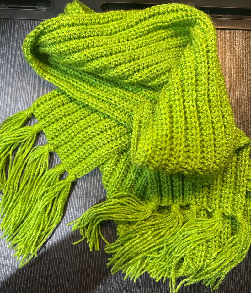 Hiroshi Green Scarf
