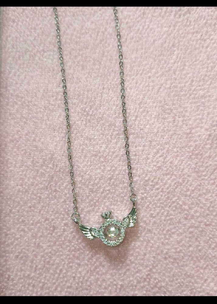 SALE 🆕🌲🎅Winged Crown Silver Necklace