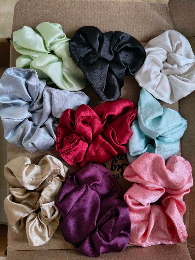 Pair Of 9 Satin Scrunchies