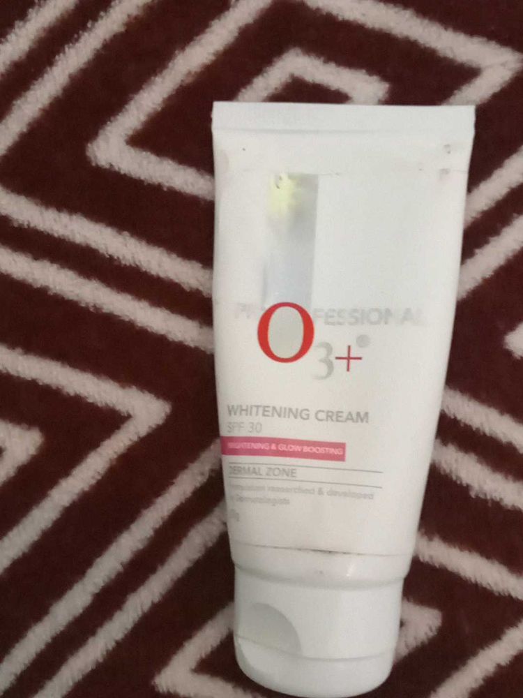 Professional o3+ Whitening Cream &amp; D-Tan pack comb