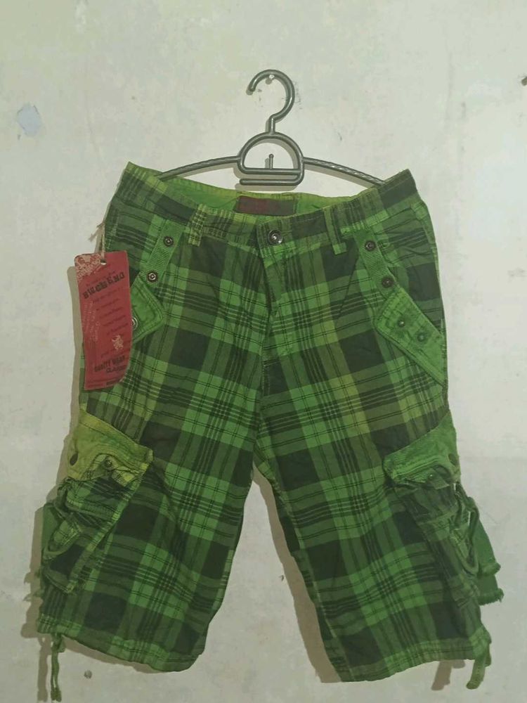 Green Plaid Cargo Capri Pants