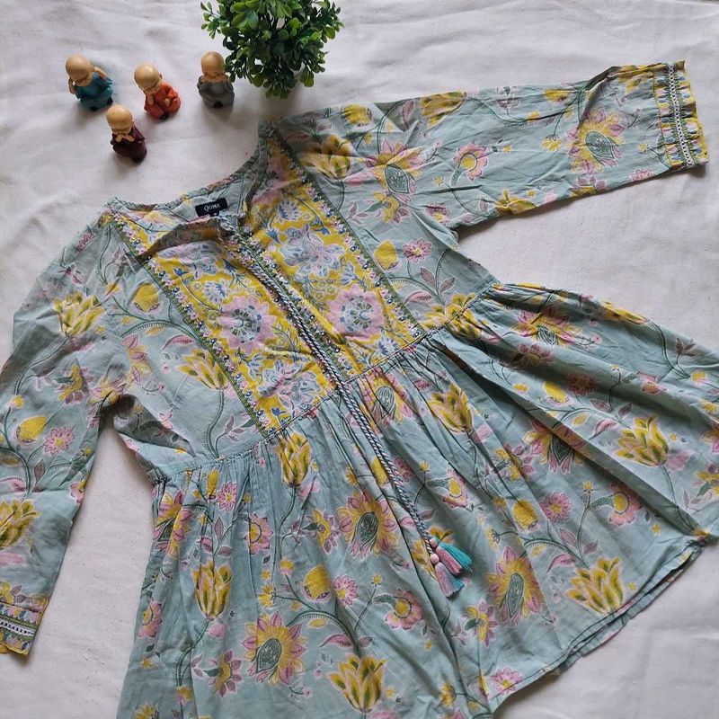 Floral Print Tunic Top