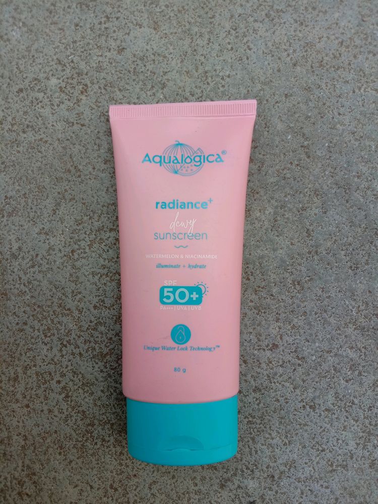 Aqualogica Radiance+ Dewy Sunscreen