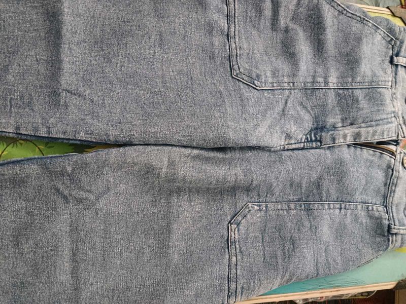 Light Wash Denim Cargo Style Jeans