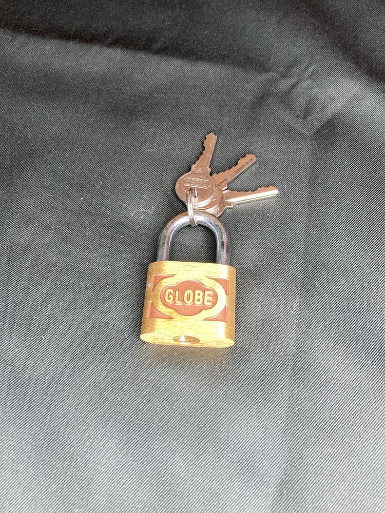 🆕Globe Brass Lock With 3 Keys ( 1.5inch - 140gms)