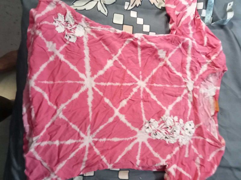 Beautiful Tie &amp; Die Top In S Size For Girls