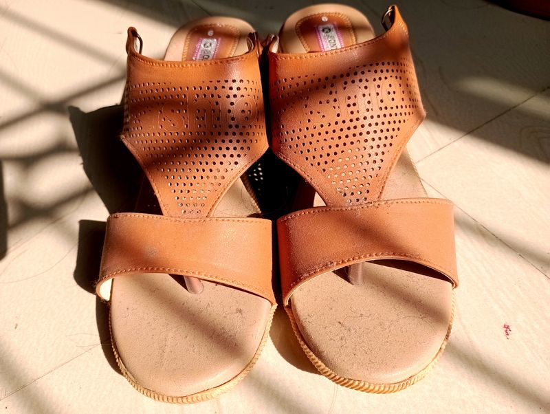 Simple Sandal For Ladies