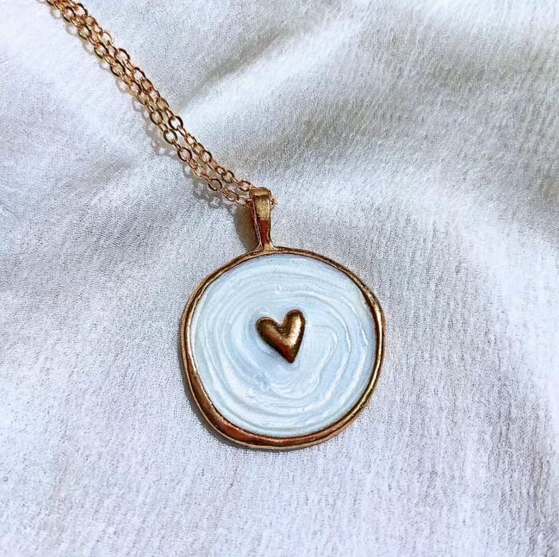 Golden Heart Glitter Necklace