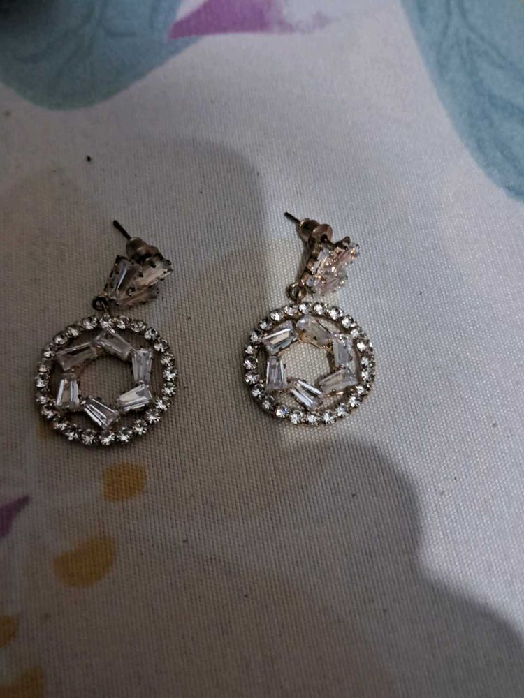 Sparkling Circle Drop Earrings
