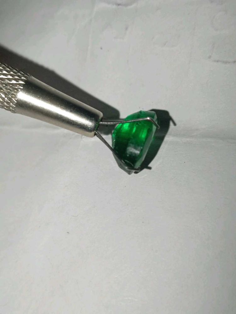 Lg Emerald
