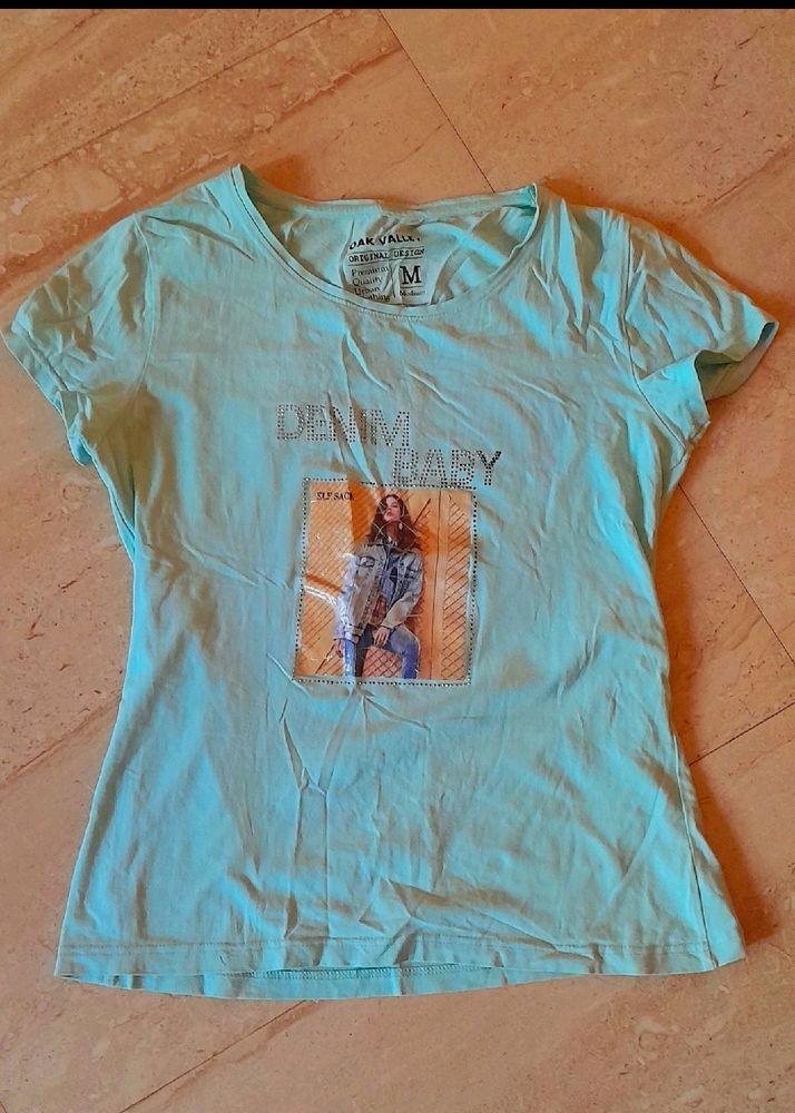 Girl&#39;s T Shirt