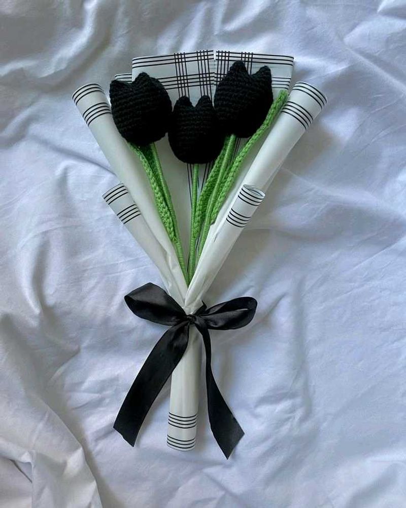 Crochet Tulip Bouquet