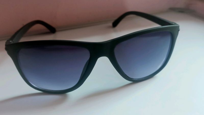 *ON SALE* Smoke Full Frame Wayfarer Sunglasses