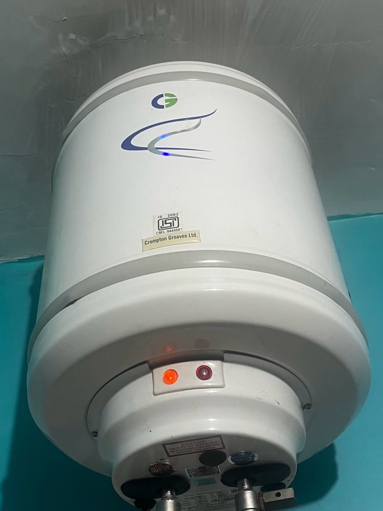 Brand New Condition Water Geyser 15 Litre