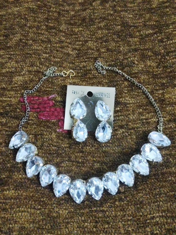 Sparkling Crystal Necklace &amp; Earring Set