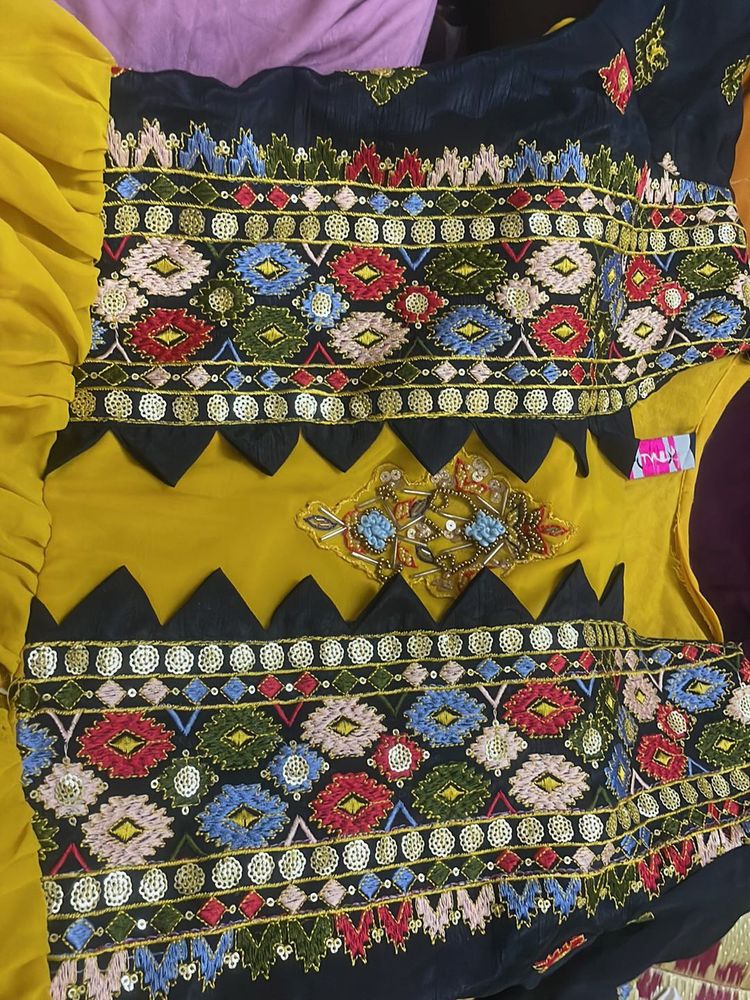 Embroidered Kurta Set